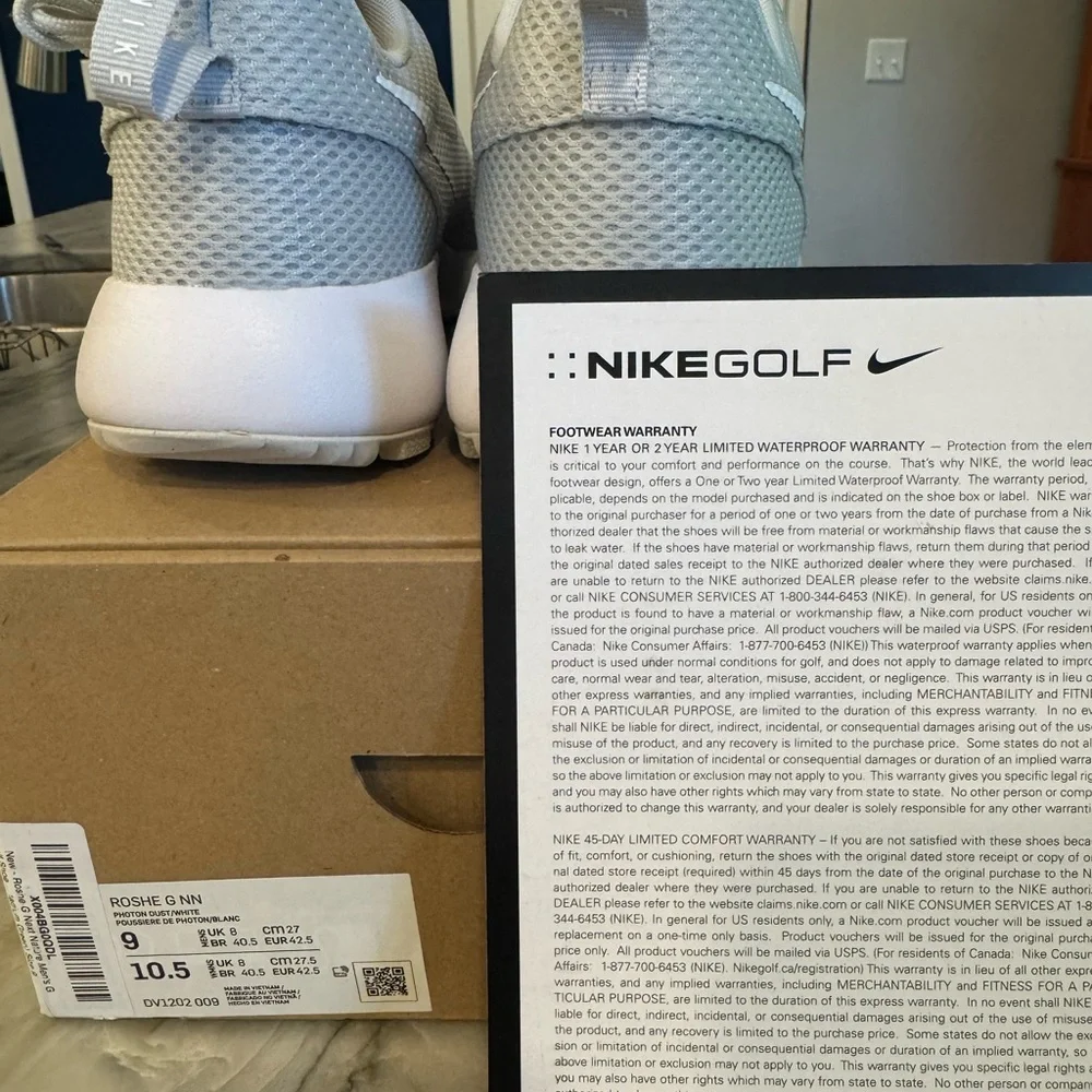 Nike Light Gray Golf Shoes - Picture 3 of 6